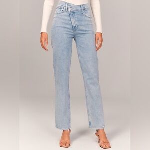 Abercrombie & Fitch Light Wash Criss Cross 90s Curve Love Jeans